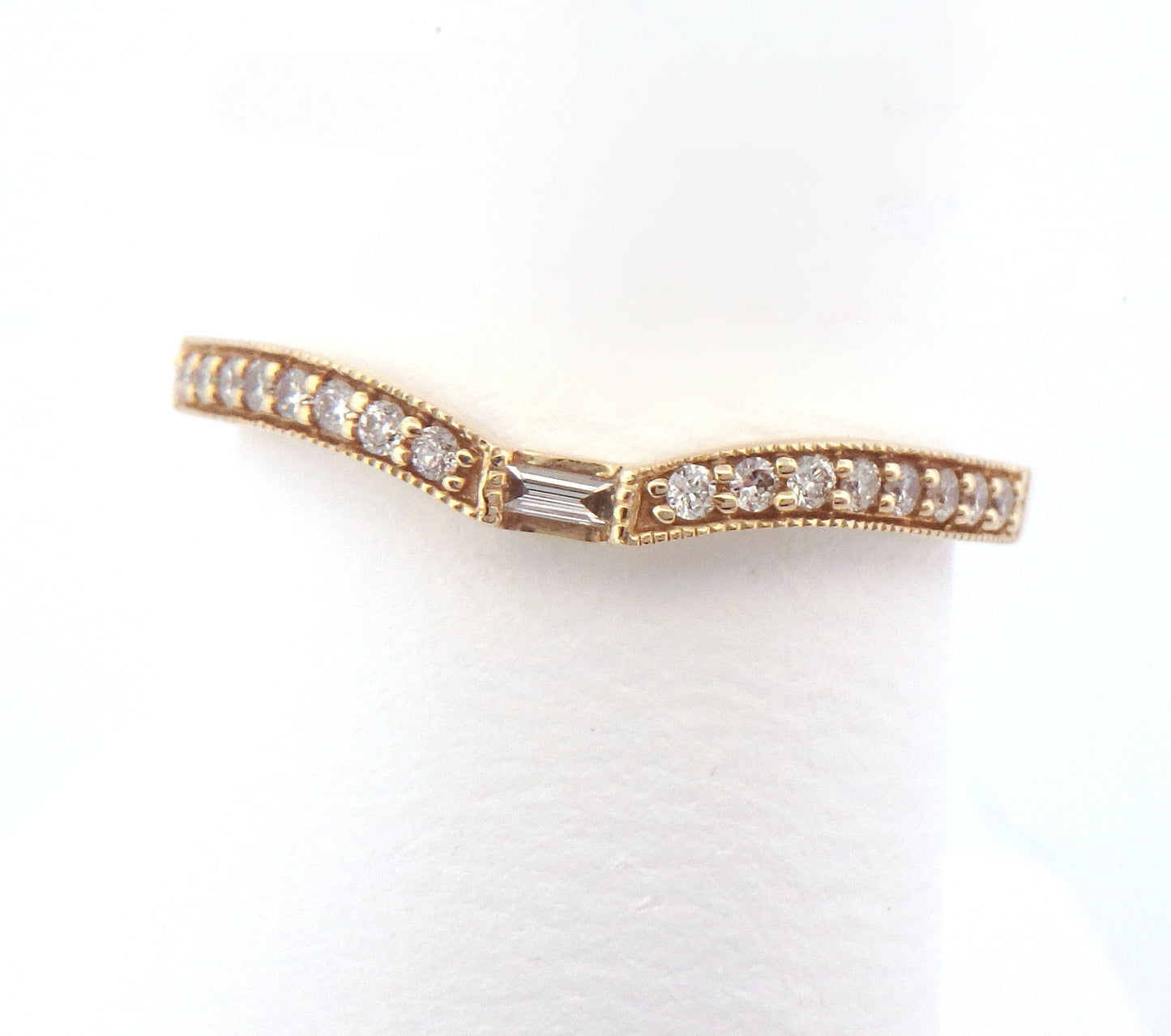 Baguette and Round Diamond Curved Band