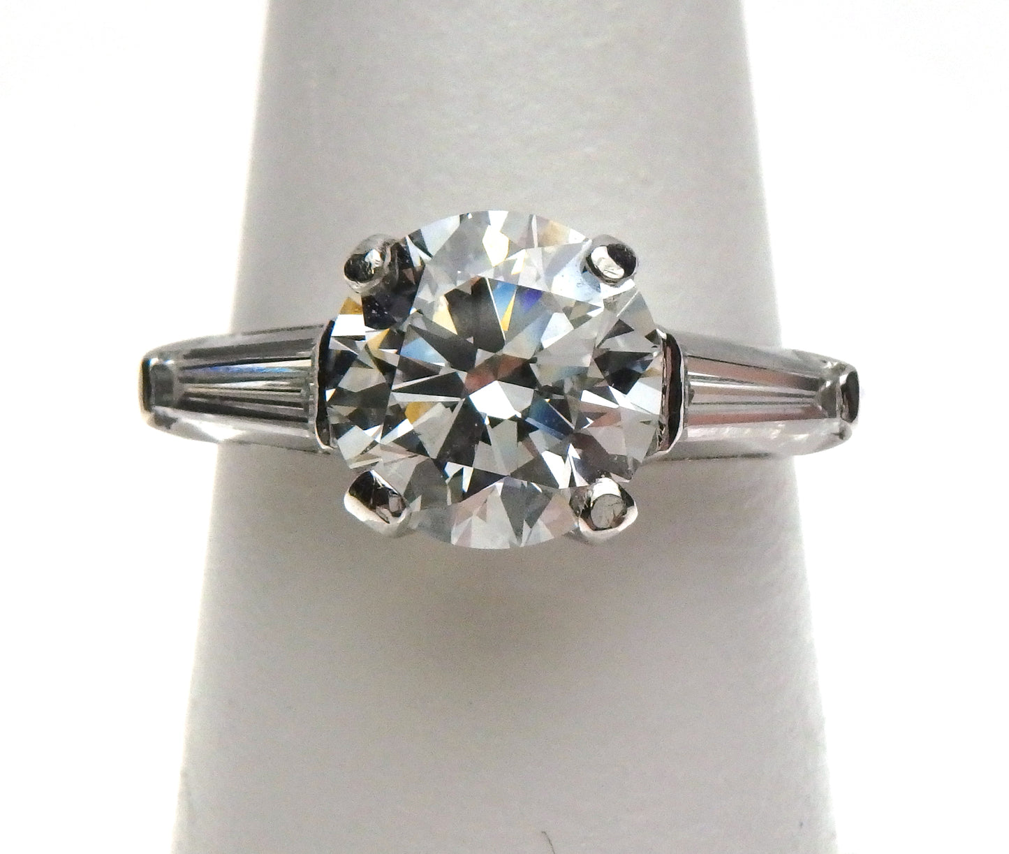 Lab Grown Round with Natural Baguette Diamonds Platinum Engagement Ring